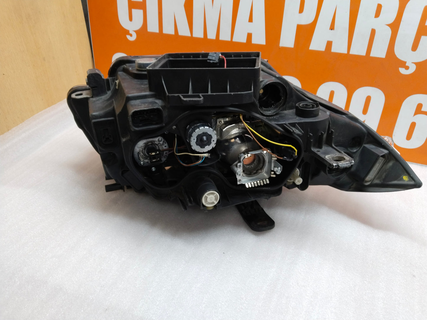 BMW E87 SAĞ FAR BMW 1 16